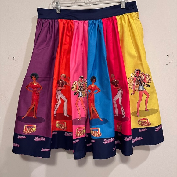 Unique Vintage Dresses & Skirts - Rare SAMPLE Unique Vintage Barbie Skirt